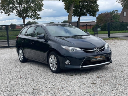 Toyota Auris/1.4Diesel/Navi/Camera/Eur5b/Garantie/***